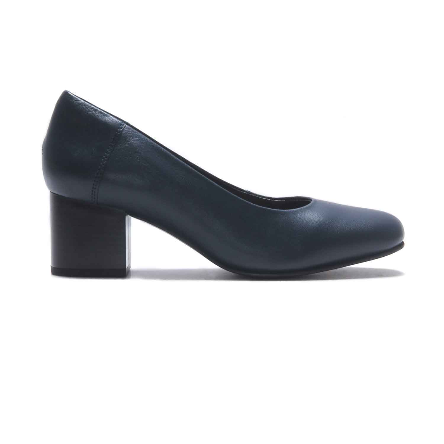 Navy court 2025 shoes block heel