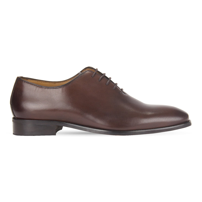 Explore the Belmont Leather Wholecut Oxford Shoe by Pavers England. Formal laced shoes for men perfect for mens shoes collection. Brown shoes. Buy now!