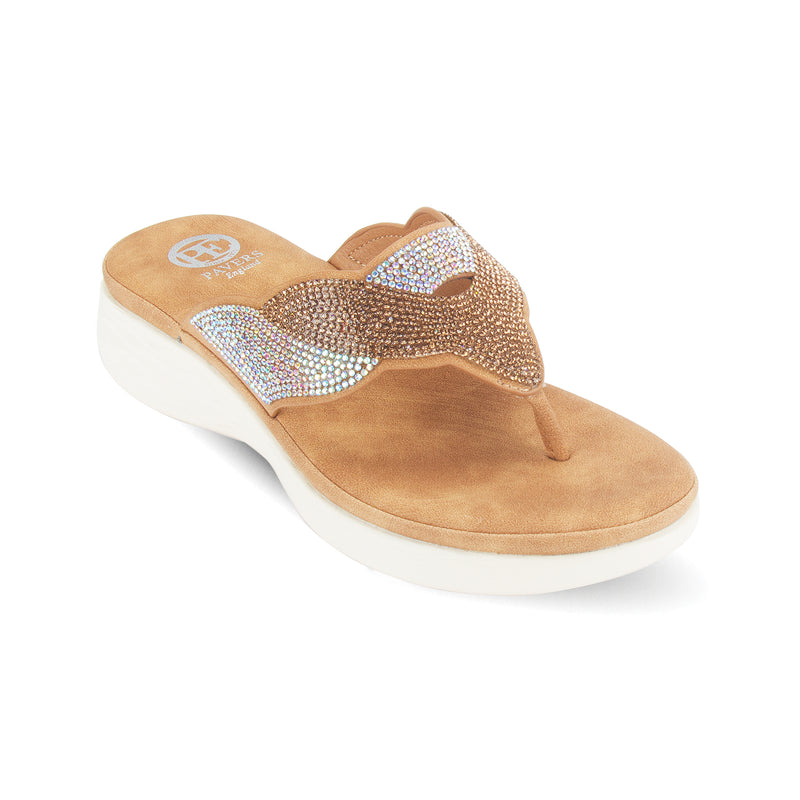 Discover the Donelle vista shine toepost sandal by Pavers England. Perfect shoes for women and stylish ladies shoes. Brown color. Shop now!