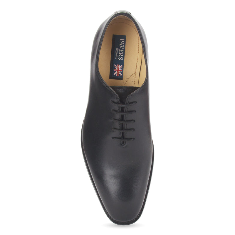  Explore the Belmont Leather Wholecut Oxford Shoe by Pavers England. Formal laced shoes for men perfect for mens shoes collection. Black shoes. Buy now!