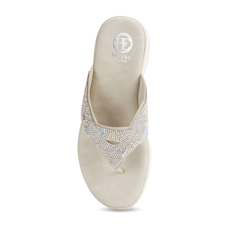 Discover the Donelle vista shine toepost sandal by Pavers England. Perfect shoes for women and stylish ladies shoes. Beige color. Shop now!