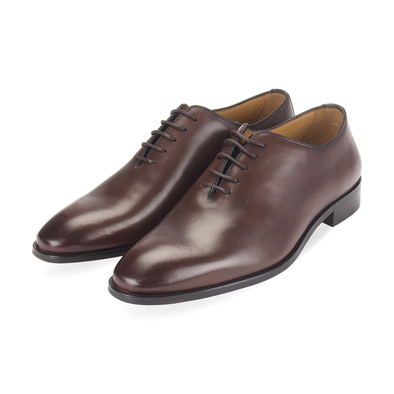 Explore the Belmont Leather Wholecut Oxford Shoe by Pavers England. Formal laced shoes for men perfect for mens shoes collection. Brown shoes. Buy now!