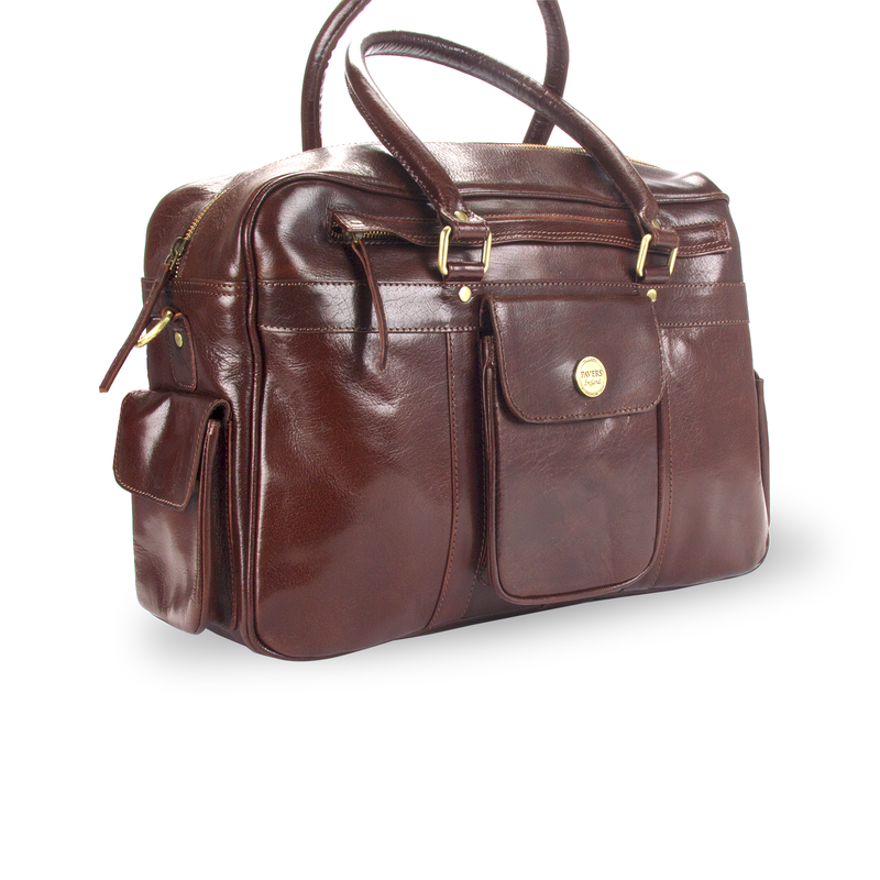 Shop Pavers England bags with the Brown Glaze Leather Pilot Bag. A stylish and durable choice for any traveler. Shop now!