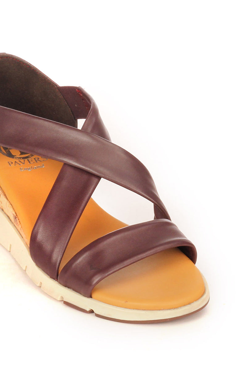 Leather Sandals with Medium Wedge Heel for Women