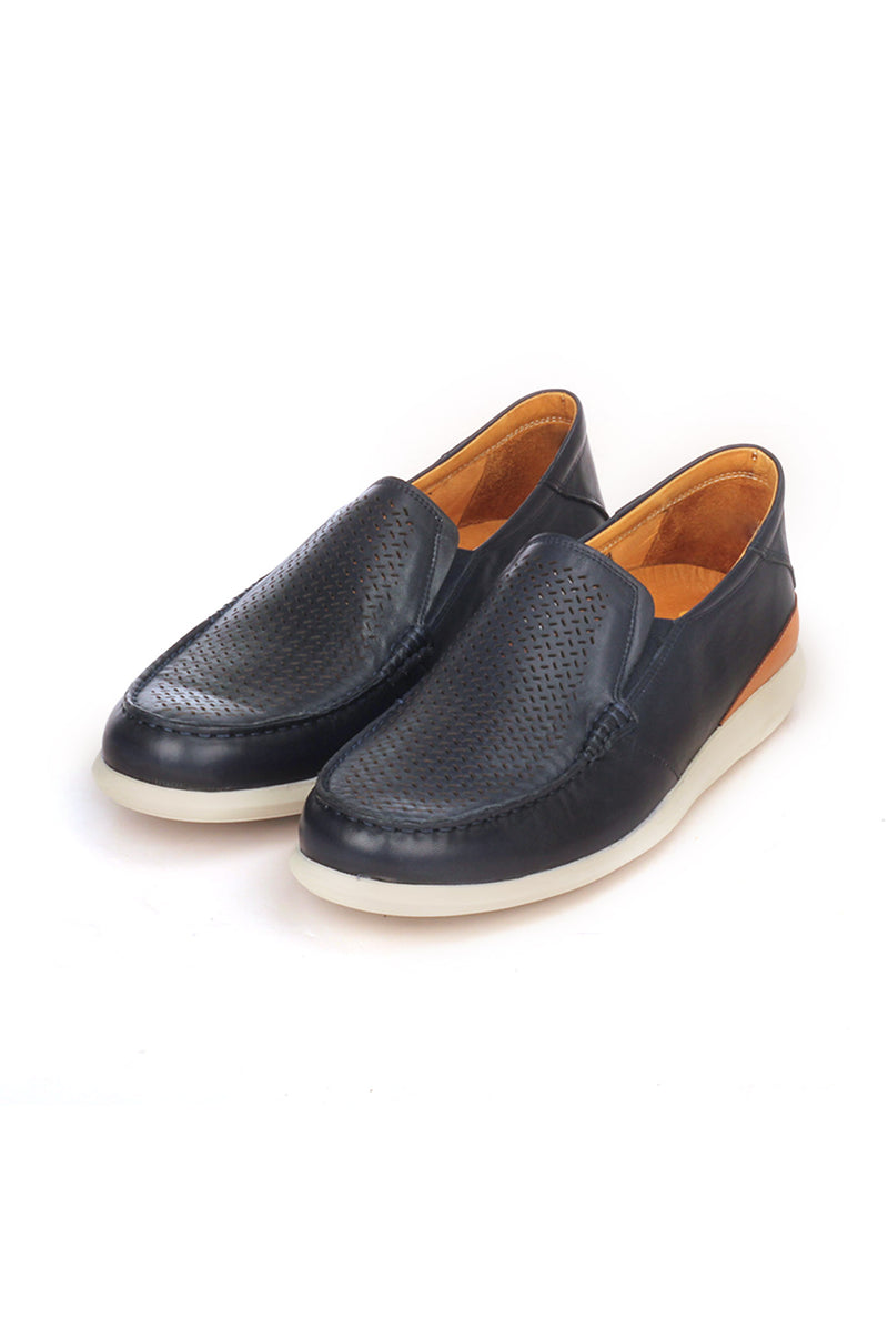 Leather slip-on shoes with low heel for men