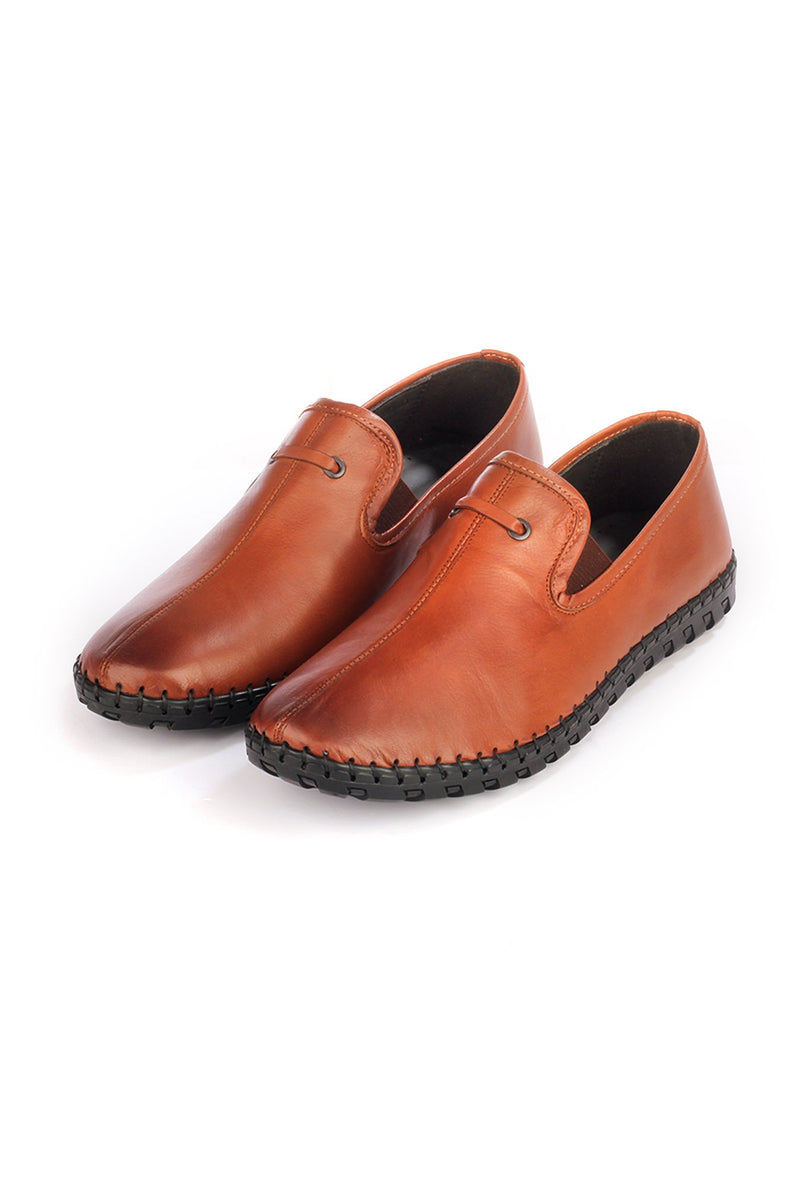 Textured split toe leather loafers for men - Tan - Moccasins - Pavers England
