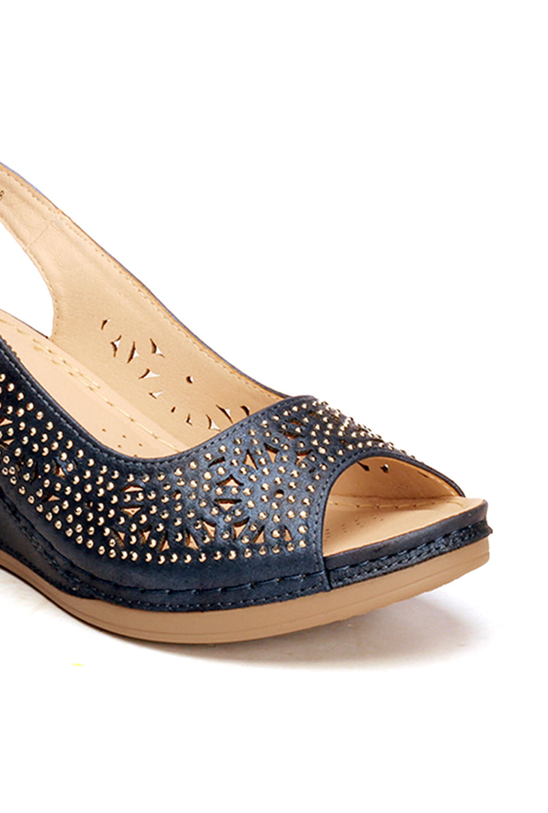 Perforated Upper Pattern Sandals for Women - Sandals - Pavers England