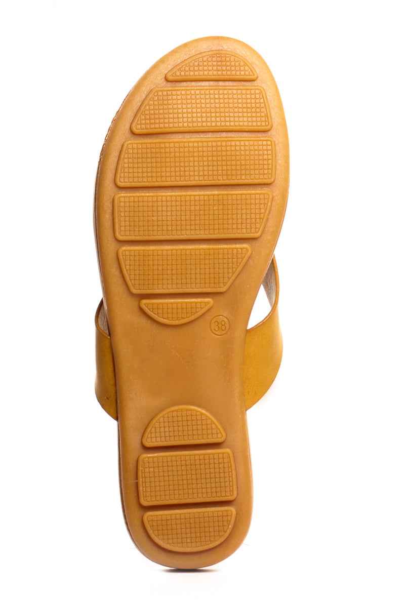 Trendy Black Slippers for Women-Tan - Toeposts - Pavers England